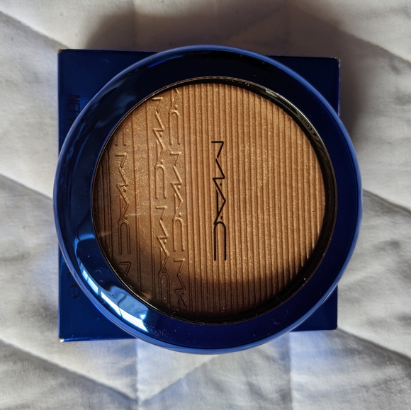 MAC highlight "oh darling" - Picture 3 of 4